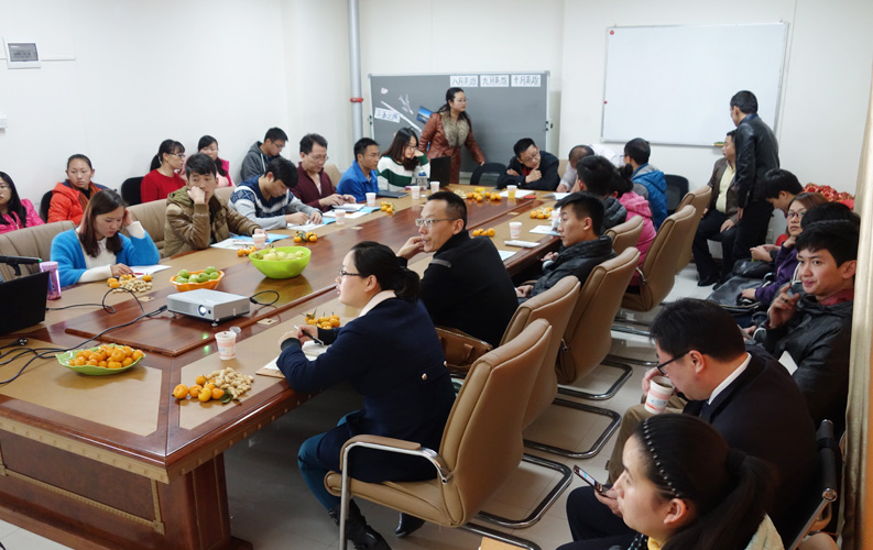 目前天度客戶沙龍已順利舉行4期，我們將一直秉承全公益、凈干貨、不推銷產(chǎn)品的理念，助力天度新老客戶開展網(wǎng)絡(luò)營銷和移動互聯(lián)網(wǎng)營銷。